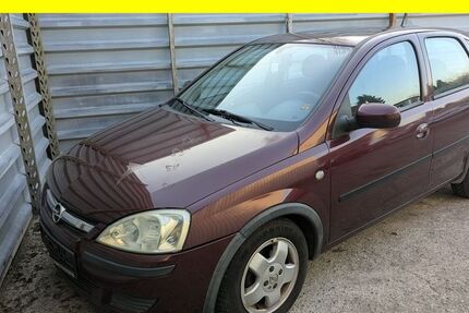 Opel Corsa 173.990 km 650 &euro; Lübeck 23556
