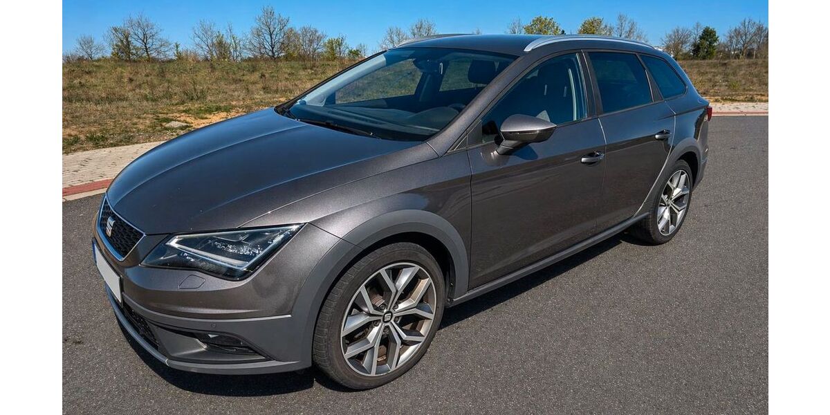 Seat Leon 237.900 km 6.980 &euro; Lübeck 23568