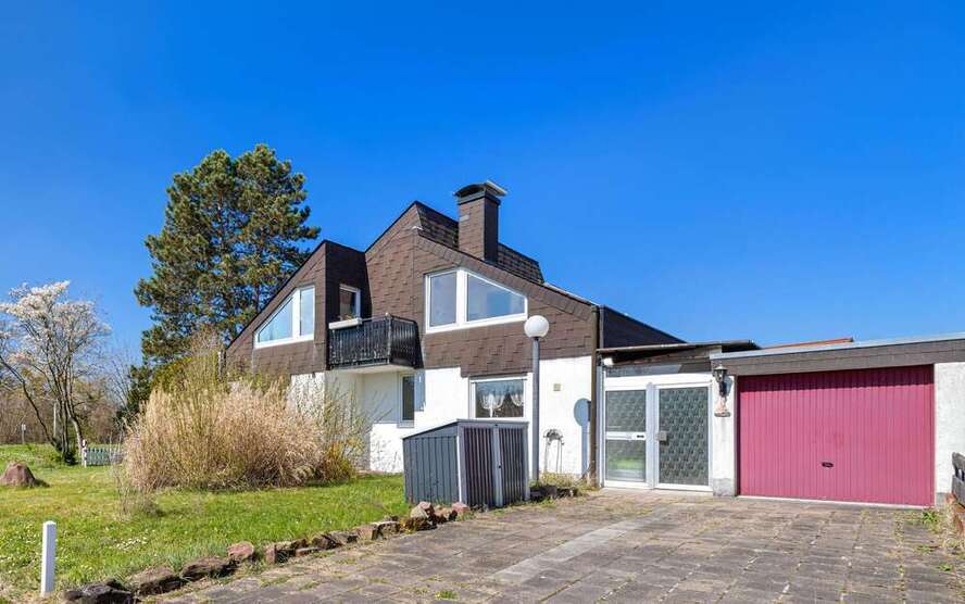 Haus zum Kaufen in Linkenheim-Hochstetten 574.000 € 159 m²