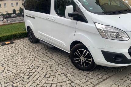 Ford Tourneo Custom 234.000 km 11.999 &euro; Gôrlitz 02826
