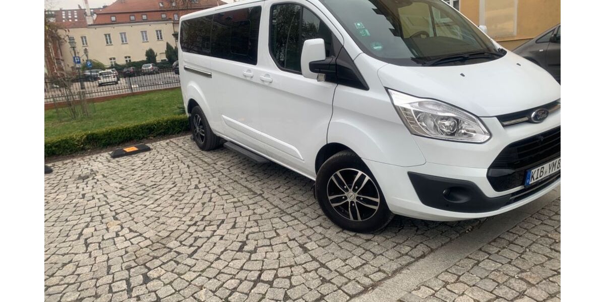 Ford Tourneo Custom 234.000 km 13.500 &euro; Gôrlitz 02826