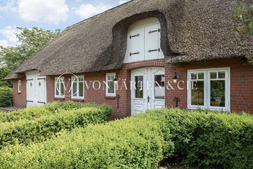 Haus zum Kaufen in Langenhorn - Nordfriesland 935.000 € 125 m²