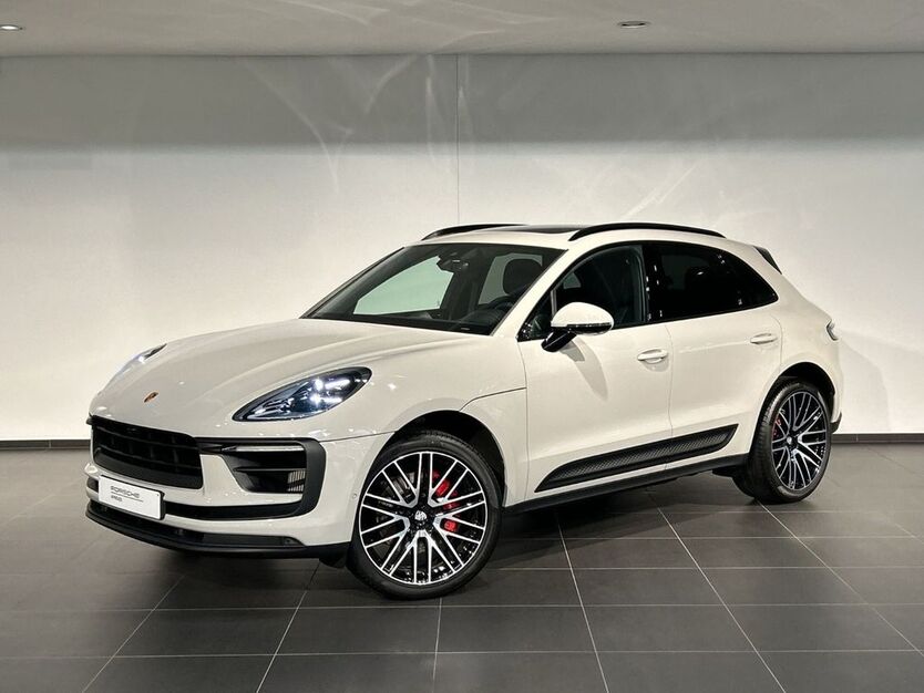 Porsche Macan 9.600 km 96.900 € München 80993