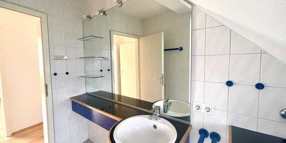 Etagenwohnung Kaiserslautern Innenstadt - 3 Zimmer, 80 m&sup2;, 720&euro; | Angebot:25247823