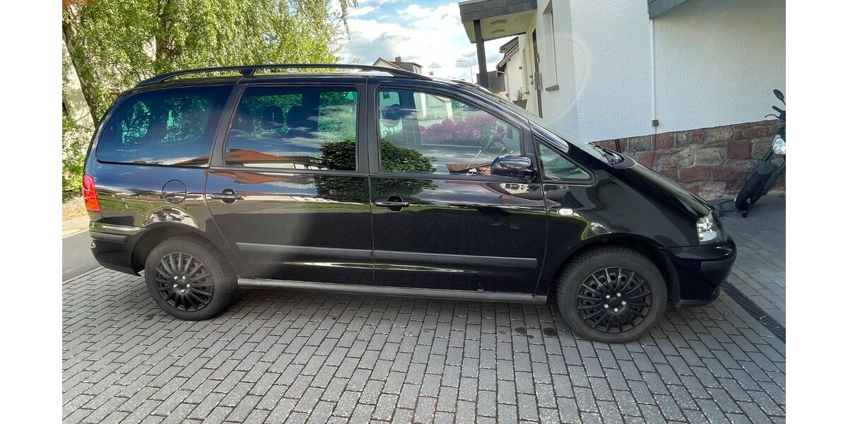 Seat Alhambra 207.000 km 1.950 &euro; Großenlüder 36137