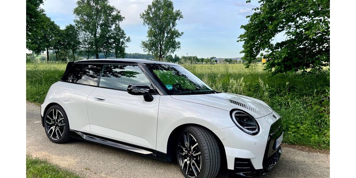 Mini Cooper SE 6.500 km 35.900 &euro; Petershausen 85238