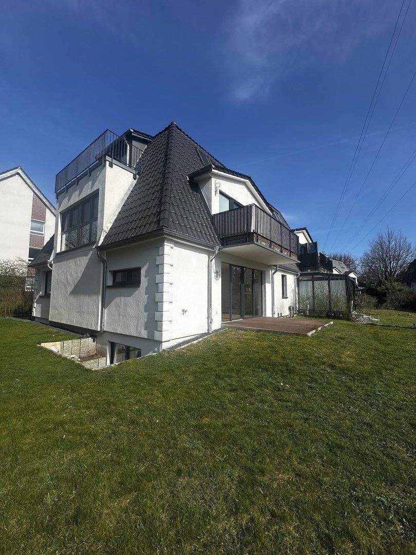 Wohnen mit Stil im Volksdorfer Weg - Charmante Gartenwohnung im Landhausstil 4 zimmer