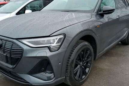 Audi e-tron 35.200 km 41.950 &euro; Salzgitter 38259