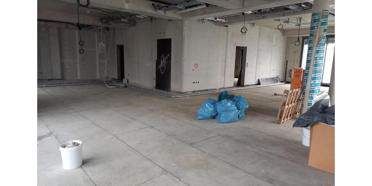 Gewerbeobjekt Bad Windsheim - 1.250&euro; | Angebot:24116872