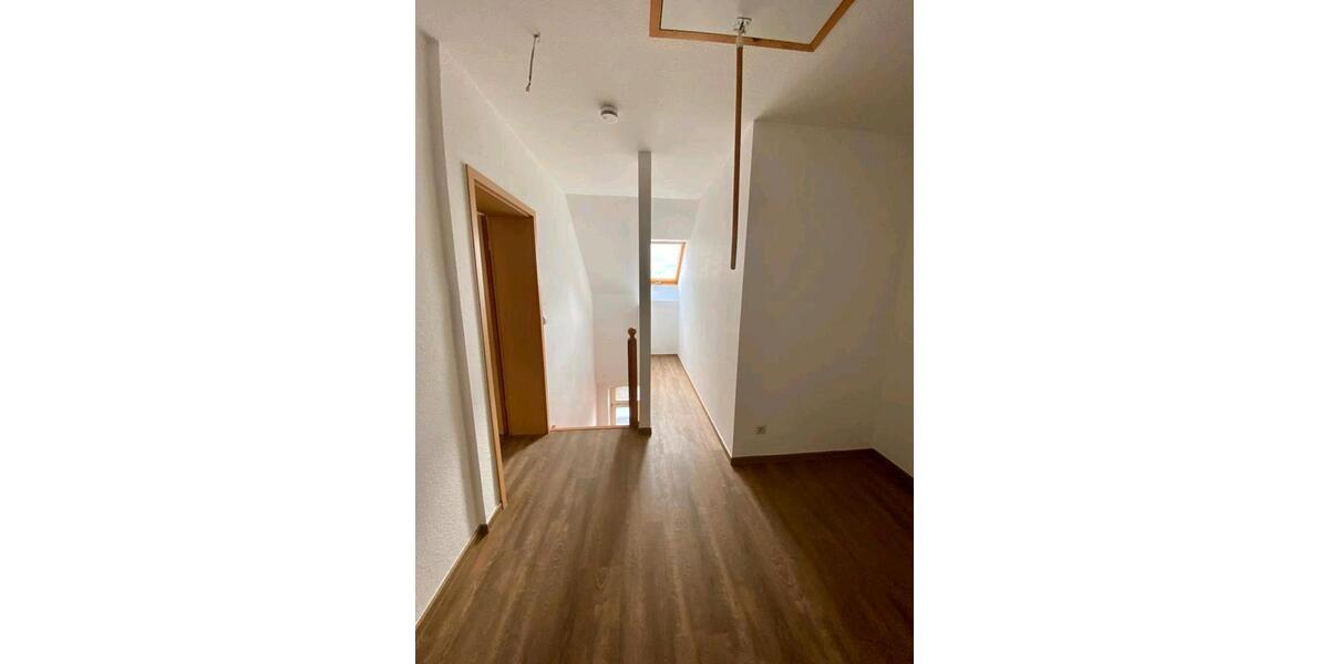 Maisonettenwohnung Aschersleben - 4 Zimmer, 84 m&sup2;, 600&euro; | Angebot:25253866