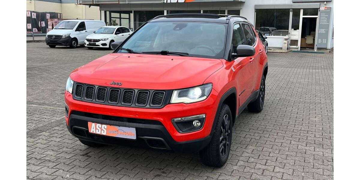 Jeep Compass 147.600 km 16.400 &euro; Heidenheim - Schnaitheim 89520