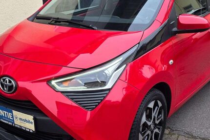 Toyota Aygo (X) 60.000 km 13.000 € Frankfurt am Main 60529