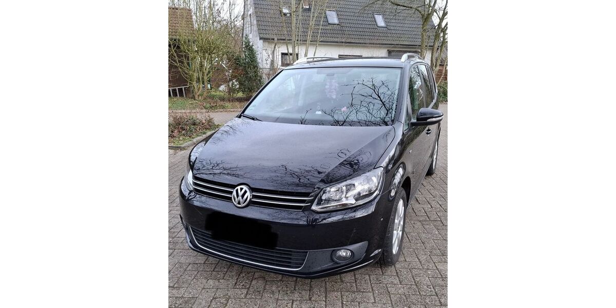 VW Touran 128.000 km 10.490 &euro; Ganderkesee 27777
