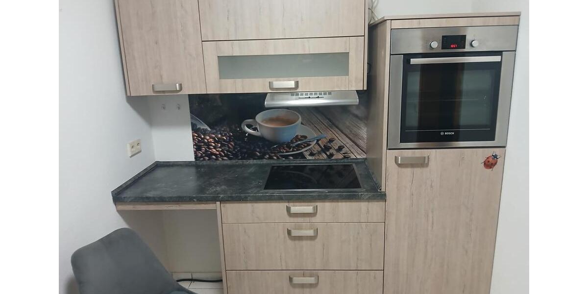 Frisch sanierte 2-Zimmer-Wohnung mit EBK & Stellplatz 2 zimmer