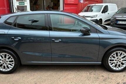 Seat Ibiza 31.100 km 18.980 &euro; Berlin Marienfelde 12277