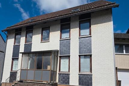 Haus Seesen - 7 Zimmer, 250 m&sup2;, 130.000&euro; | Angebot:27121686