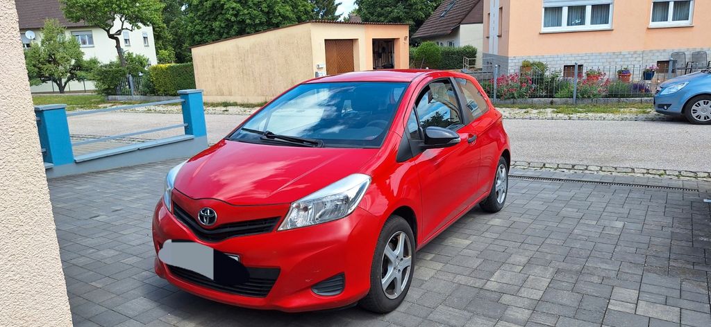 Toyota Yaris 187.360 km 4.400 &euro; Gunzenhausen 91710
