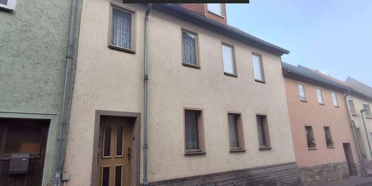 Haus zum Kaufen in Orlamünde 90.000 € 90.49 m² 4 zimmer