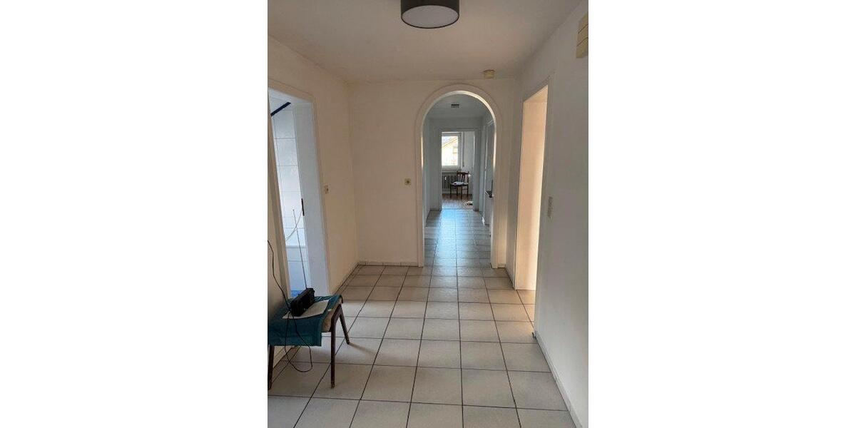 Dachgeschoßwohnung Kronach - 4 Zimmer, 86 m&sup2;, 550&euro; | Angebot:26678800