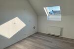 Dachgeschoßwohnung Solingen Aufderhöhe - 4 Zimmer, 80 m&sup2;, 950&euro; | Angebot:25755324