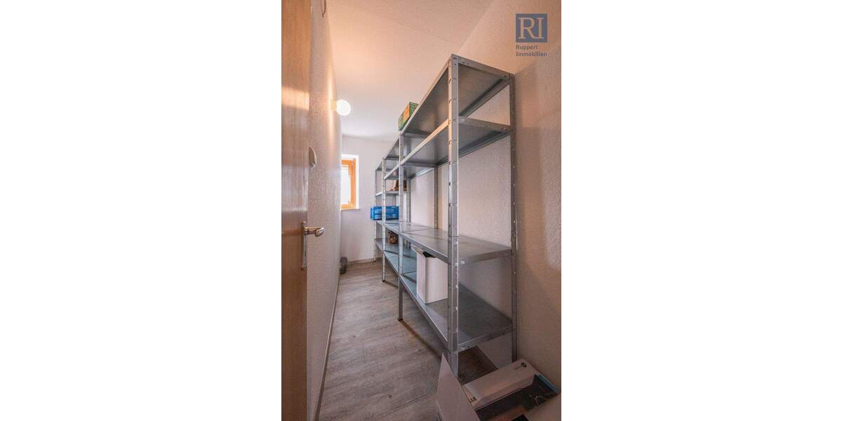 Mehrfamilienhaus, Wohnhaus Rimpar - 6 Zimmer, 187 m&sup2;, 278.000&euro; | Angebot:25909246