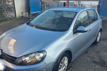 VW Golf 71.000 km 4.999 &euro; Wiesbaden 65203