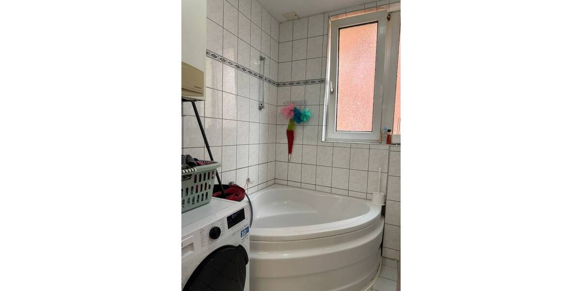 Zimmer Wilhelmshaven Innenstadt - 5 Zimmer, 120 m&sup2;, 700&euro; | Angebot:25696213