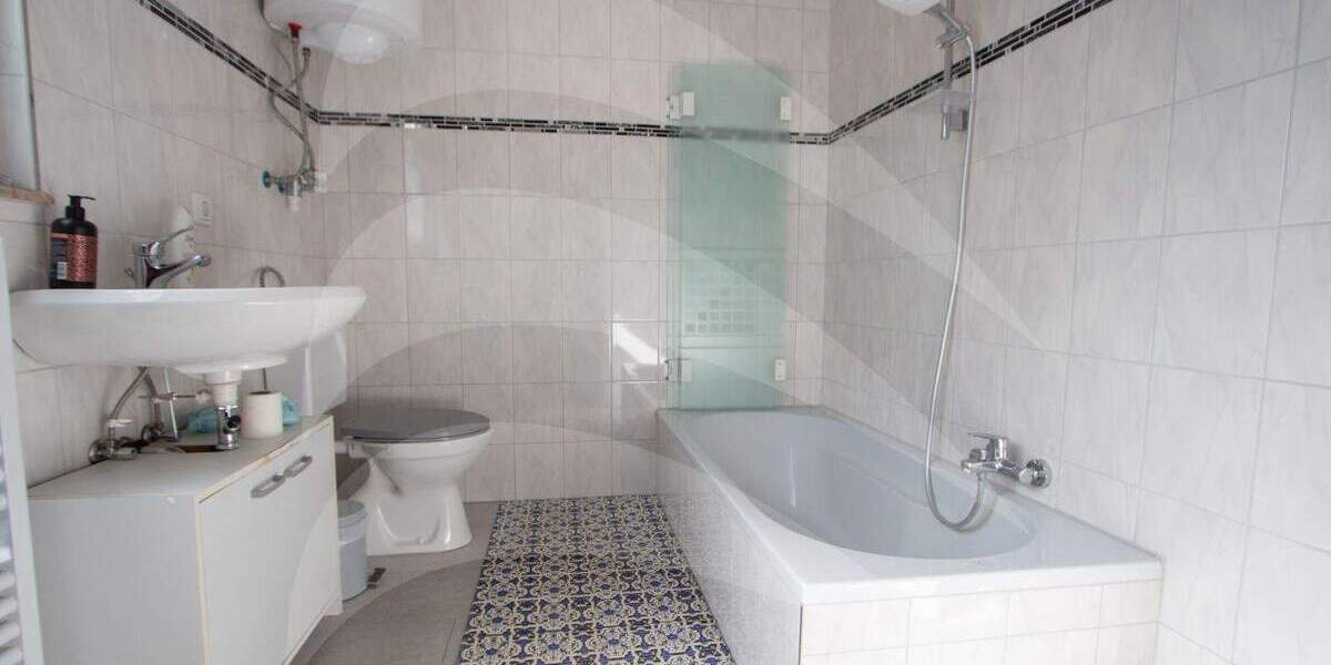 Doppelhaushälfte Landshut Industriegebiet - 7 Zimmer, 168 m&sup2;, 699.800&euro; | Angebot:25668416