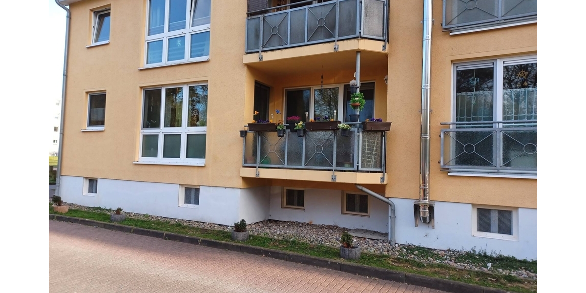 2-Zimmer-Wohnung ETW Baujahr 1996 - Balkon - Eigenland - Stellplatz - Gemeinschaftsräume - ruhig - Etagenwohnung Selmsdorf | Angebot:26073437