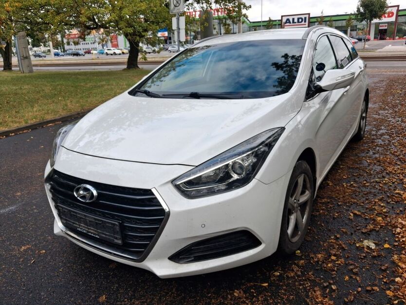 Hyundai i40 145.000 km 8.500 € Chemnitz 09125