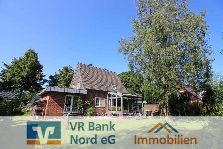 Einfamilienhaus in zentraler Lage auf hübschem Grundstück 8 zimmer