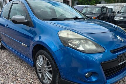 Renault Clio 153.000 km 3.300 € Waltershausen 99880