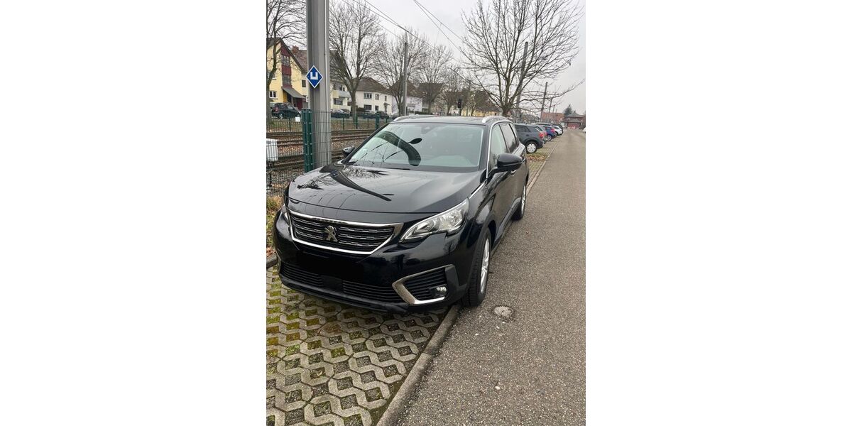 Peugeot 5008 14.000 km 16.500 &euro; Plankstadt 68723