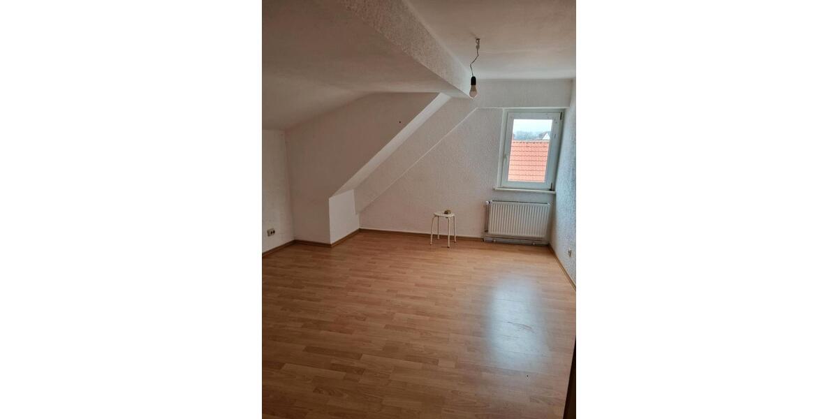 Dachgeschoßwohnung Worms - 3 Zimmer, 50 m&sup2;, 630&euro; | Angebot:24870539