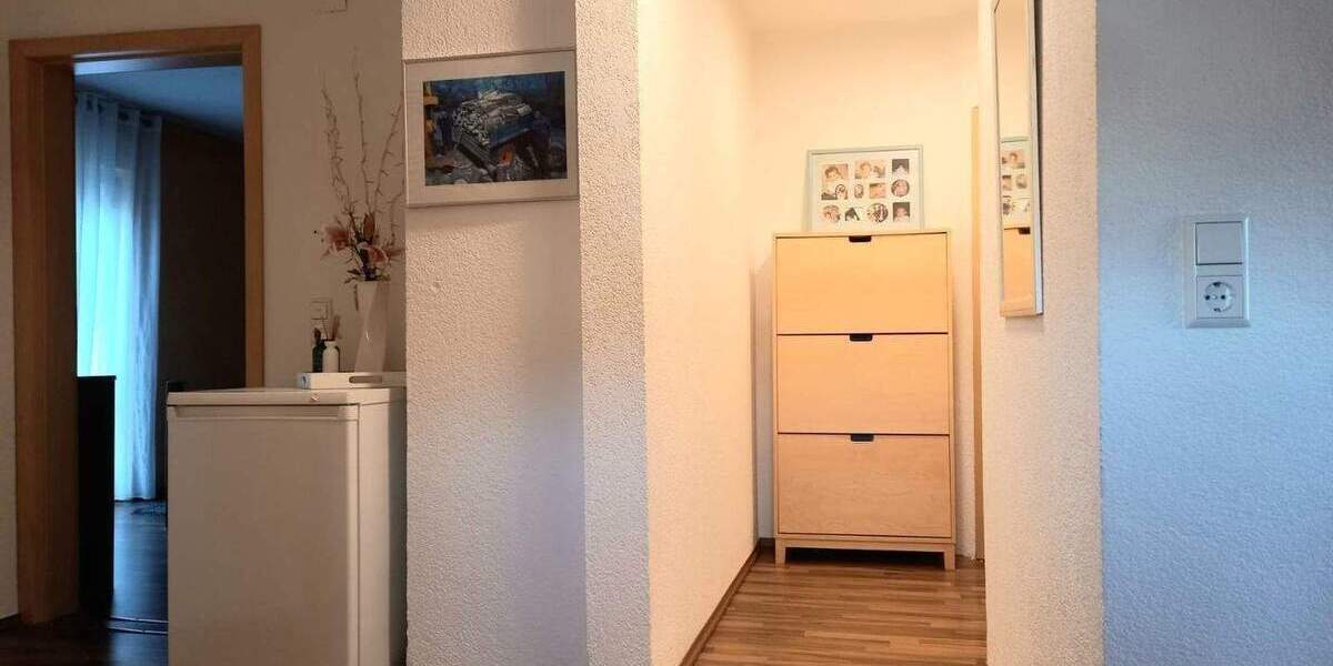 Einfamilienhaus mit Balkon, Terrasse, Garten und Garage, kernsaniert + renoviert (bei Ausbau DG + ca.40 m² Wfl) in Rodalben - Waldrandlage 4 zimmer