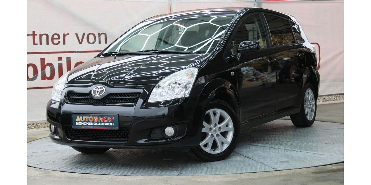 Toyota Corolla Verso 137.000 km 6.750 &euro; Mönchengladbach 41066