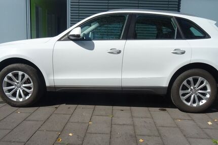 Audi Q5 165.000 km 15.950 &euro; München 81249