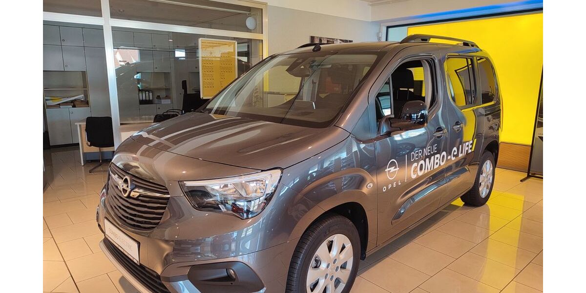 Opel Combo Life 12.000 km 35.880 &euro; Bergen 29303