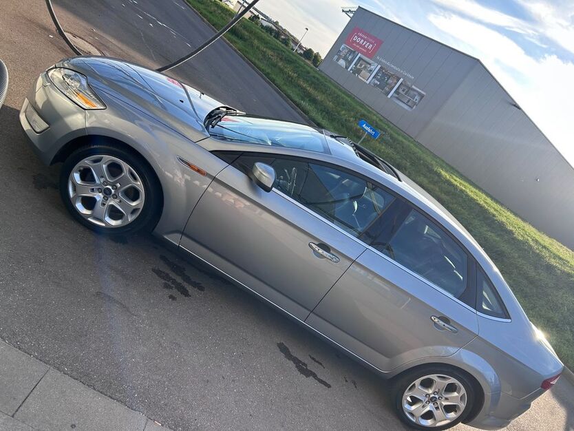 Ford Mondeo 88.500 km 7.500 € Crailsheim 74564