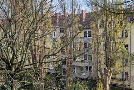 Mitten in der Stadt und ruhig wie auf dem Dorf, vollsanierte Wohnungen in Hannover-List mit Balkon oder Garten