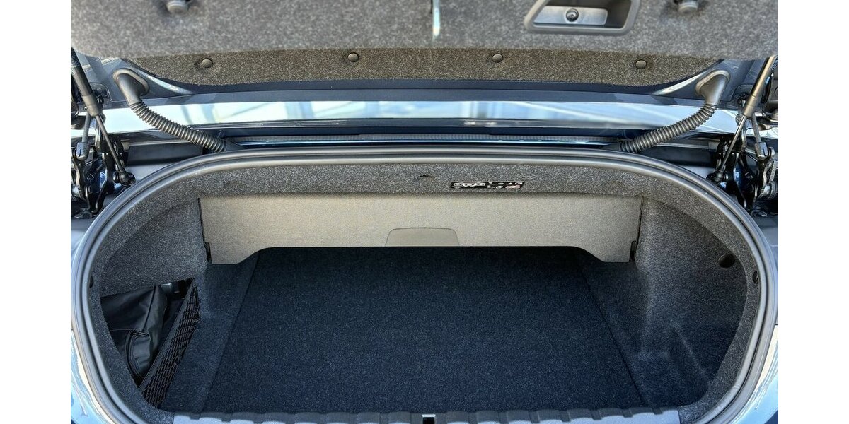 BMW 420i Cabrio 360°/MEMORY/LENKHZ/DAB/NAVI/1.HAND 3.721 km 48.900 &euro; Villingen-Schwenningen 78054