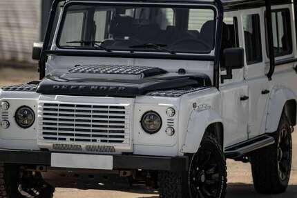 Land Rover Defender 176.680 km 36.000 &euro; Frankfurt am Main 60594