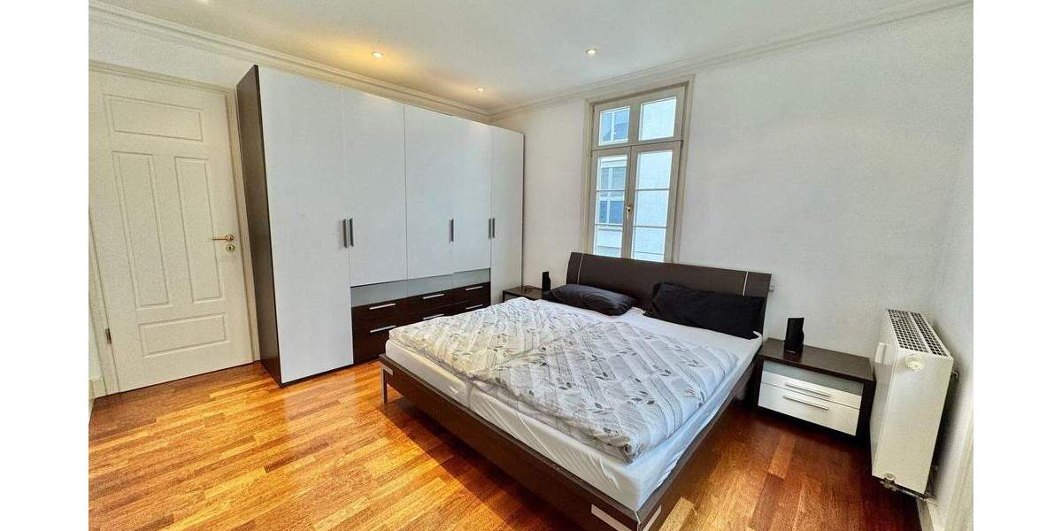 Schöne Altbauwohnung in Citylage 5 zimmer