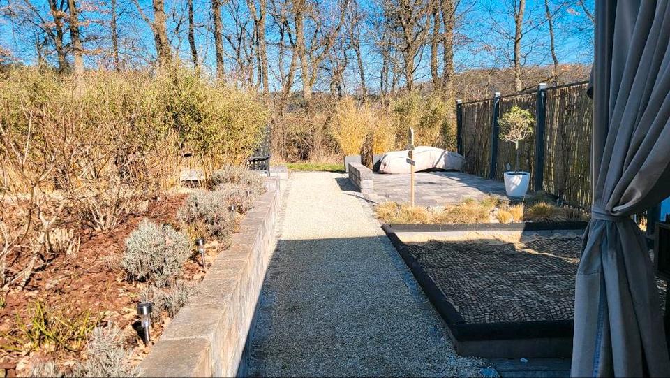 Terrassenwohnung Petersberg - 3 Zimmer, 126 m&sup2;, 1.500&euro; | Angebot:26091395