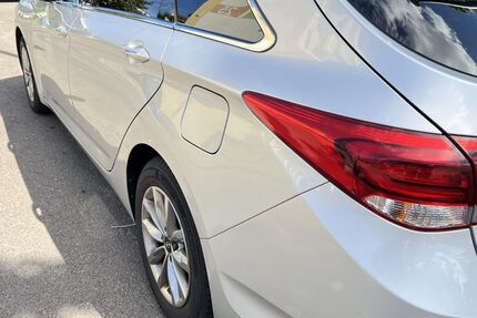 Hyundai i40 113.000 km 9.900 &euro; Hamburg 22145