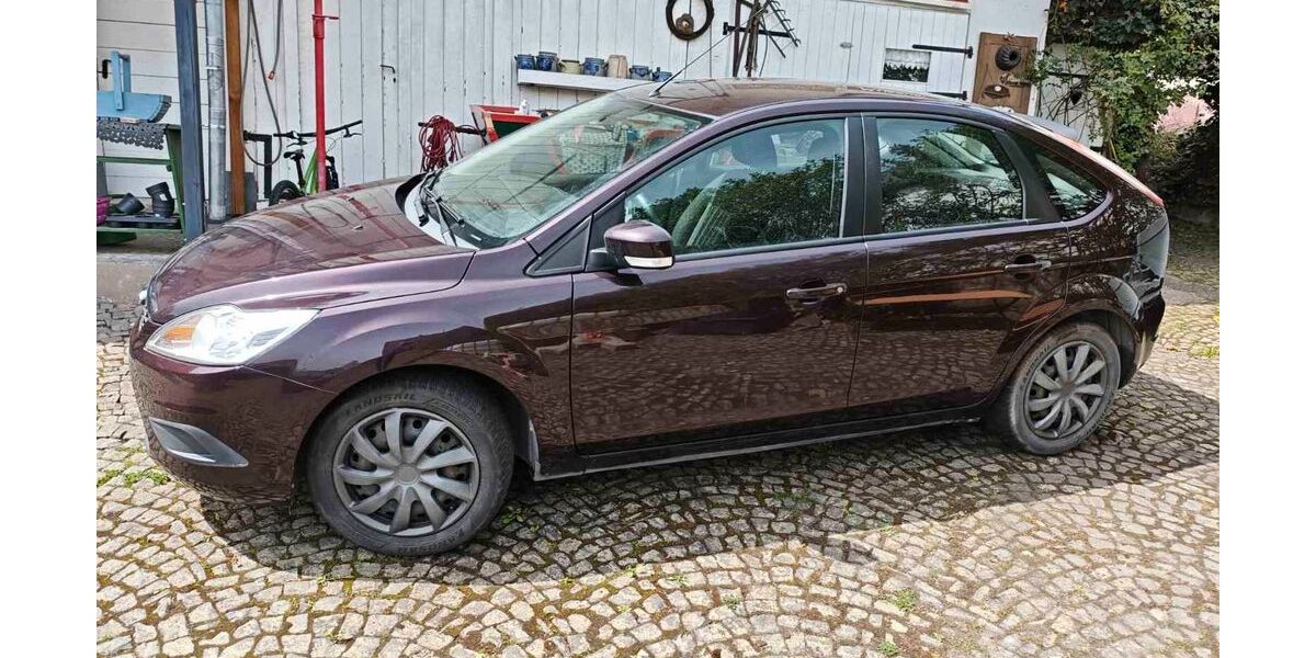 Ford Focus 157.000 km 2.800 &euro; Braunfels 35619