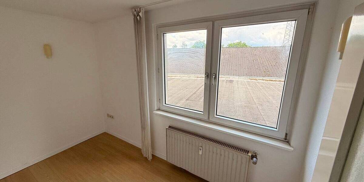 Etagenwohnung Gelsenkirchen Feldmark - 9 Zimmer, 169 m&sup2;, 1.490&euro; | Angebot:26853818