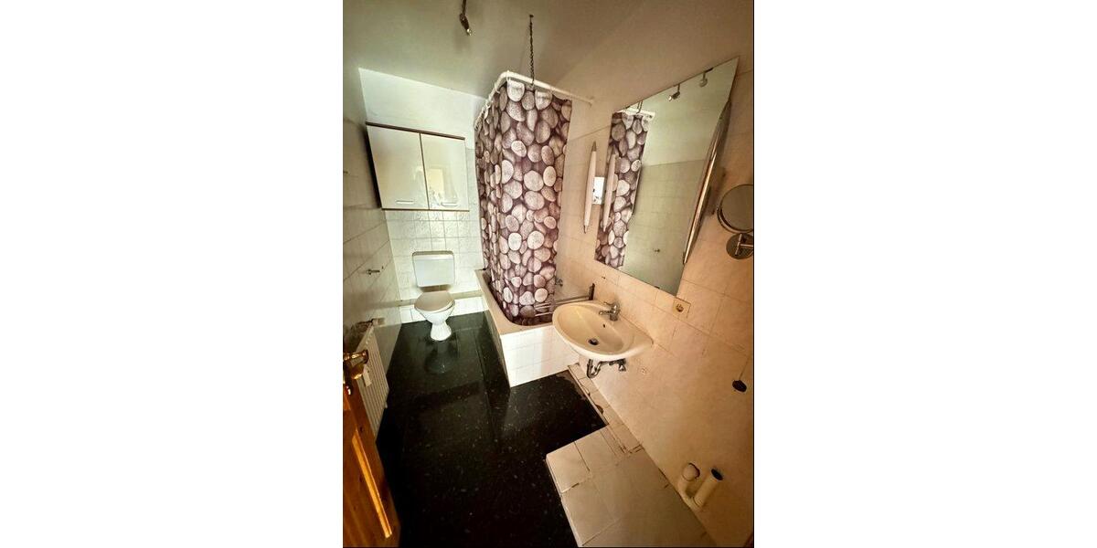 Dachgeschoßwohnung Kellinghusen - 5 Zimmer, 125 m&sup2;, 114.500&euro; | Angebot:27208855