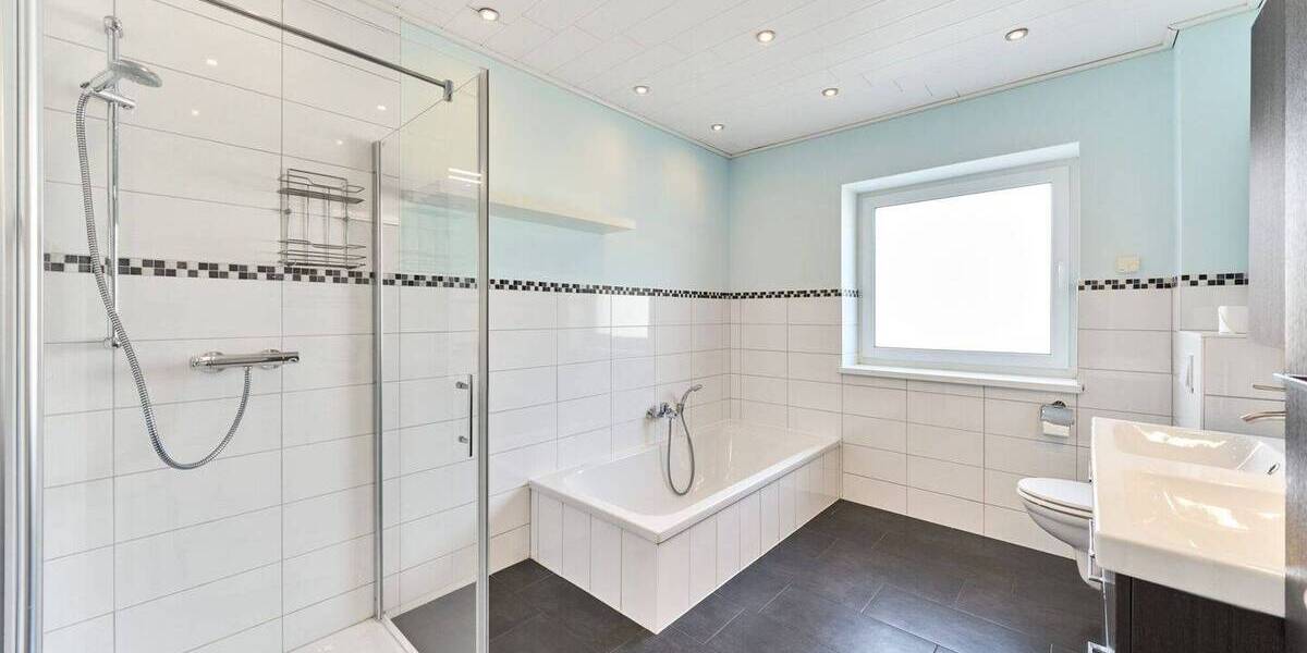 Bungalow Malente / Neukirchen Neukirchen - 4 Zimmer, 121 m&sup2;, 399.000&euro; | Angebot:26208386