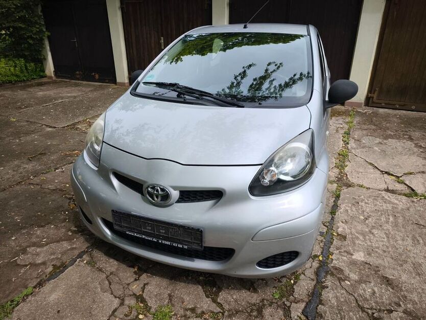 Aygo (X)